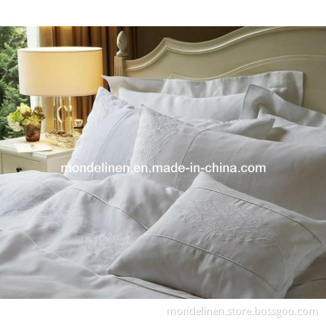 2013 Bed Linens with Piping and Embroidery (BL-012)